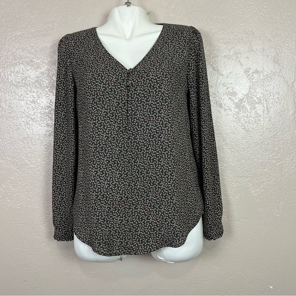 5 for $30 Ann Taylor LOFT Women Black ‎ Floral Long Sleeve V-neck Blouse small